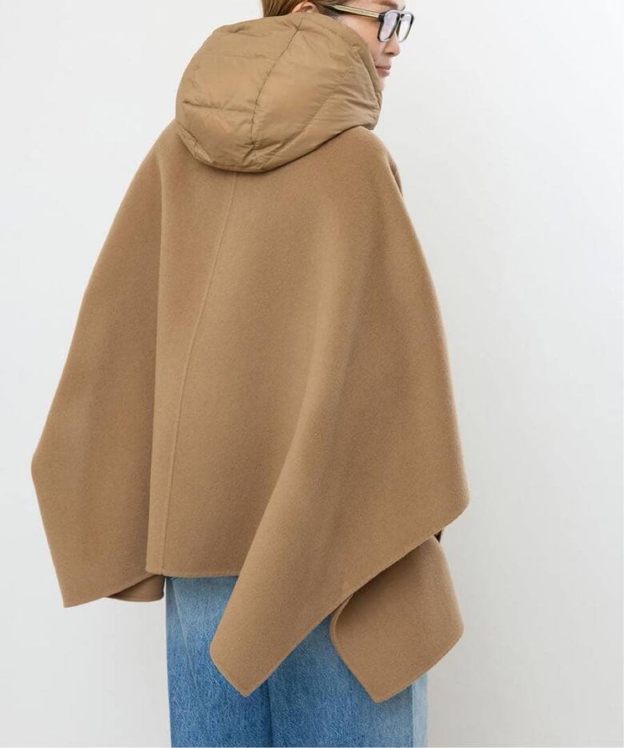 新品　タグ付き　【MY WHITE/マイホワイト】CAPE