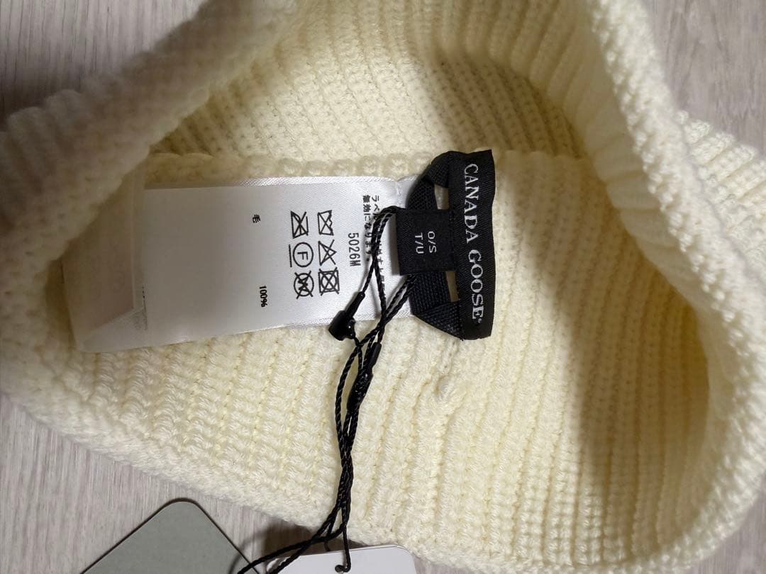 新品未使用　  アイボリー ニット帽