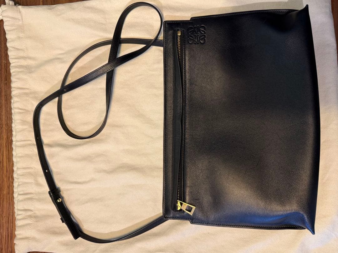 LOEWE ロエベ Tポーチ ショルダーバッグ