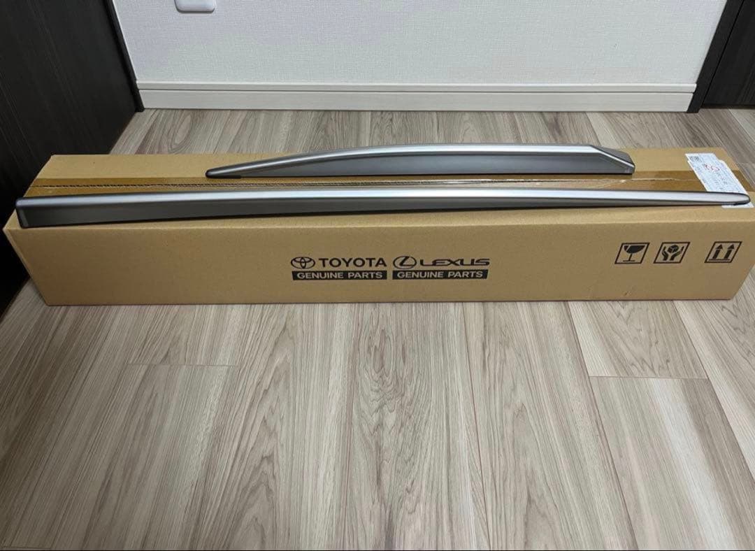 レクサスUX 純正エアロ 右側のみ