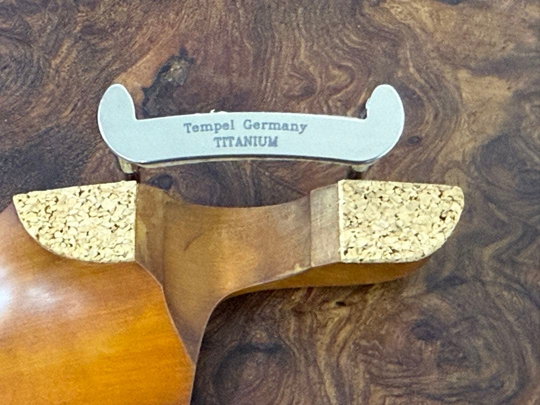 【新品】ドイツTempel工房製 バイオリン用高級あご当て（チタン金具付き）