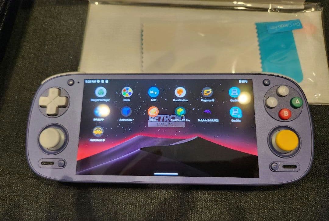 Retroid Pocket 5　GCカラー