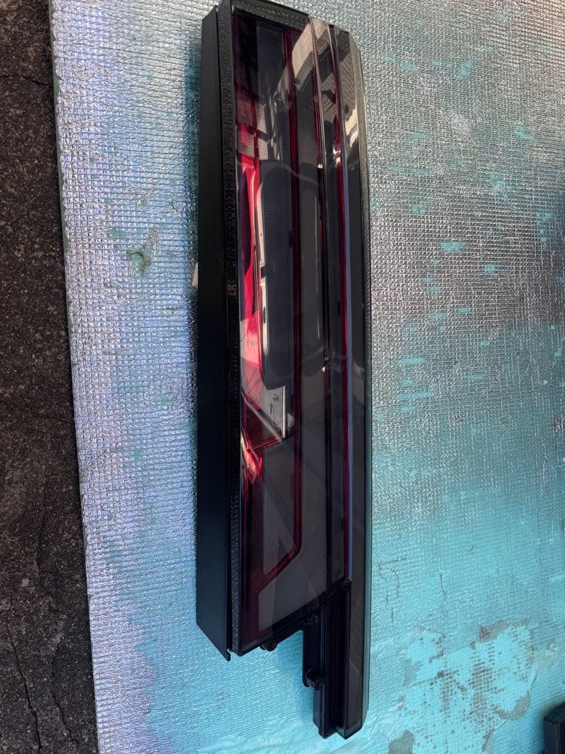 90系ノア/ヴォクシー　LEDテールランプ