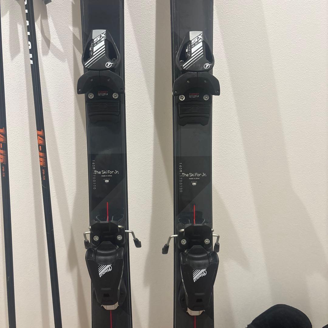 ROCKER X8スキー板140cm 4セット（おまけゴーグル付き）