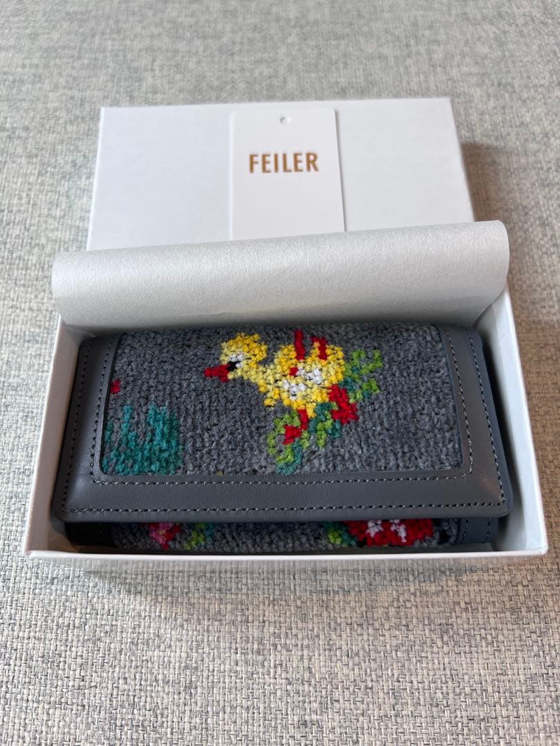 ハイジ　キーケース　グレー