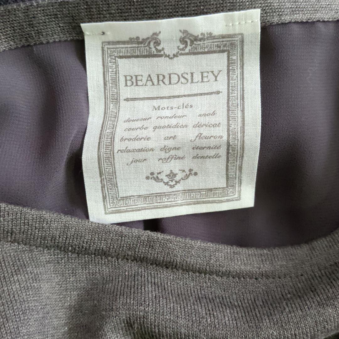 新品・タグ付き ビアズリー 異素材 ドッキング チュニック カットソー