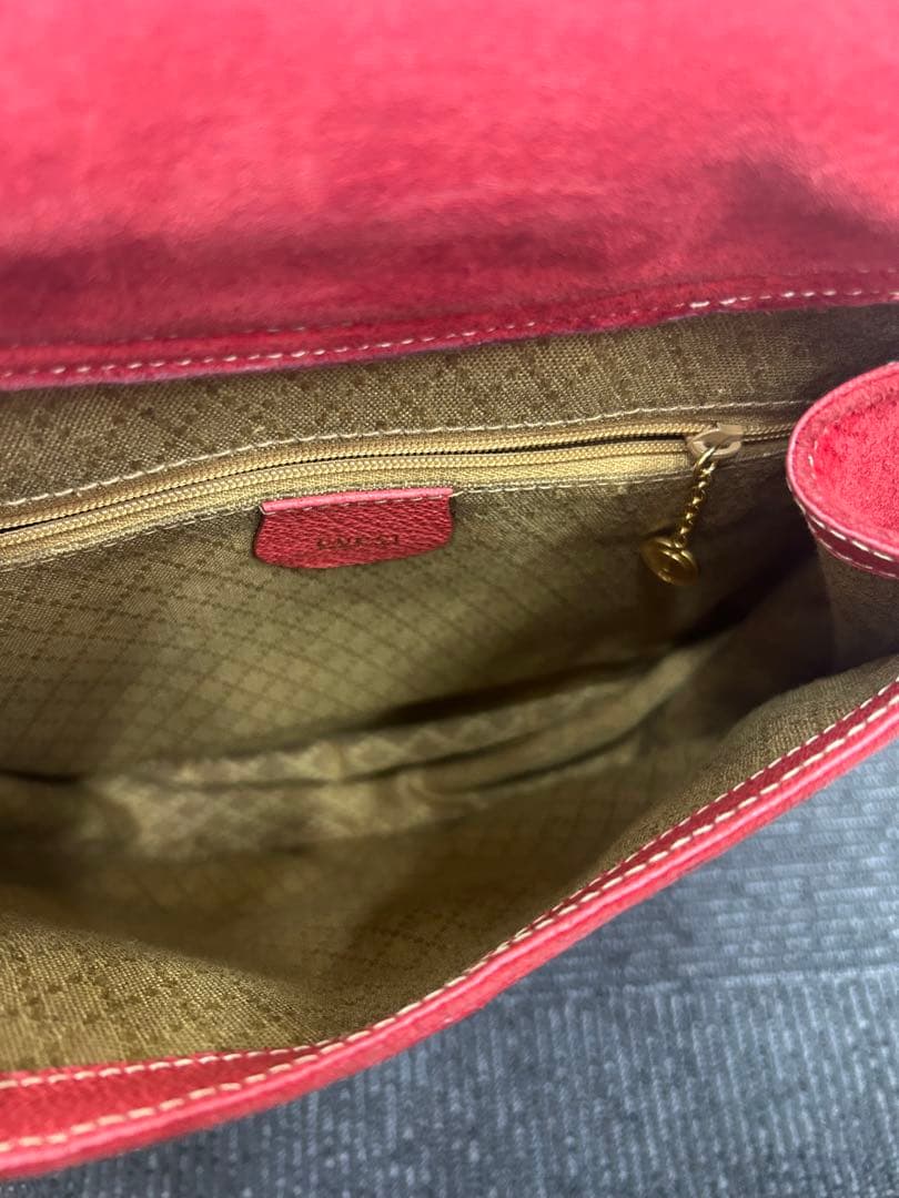 Gucci 赤 スエード ショルダーバッグ　GUCCI