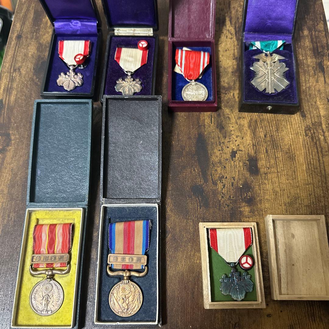 従軍記章　金鵄勲章　勲八等白色桐葉章 日本赤十字社メダル等7点