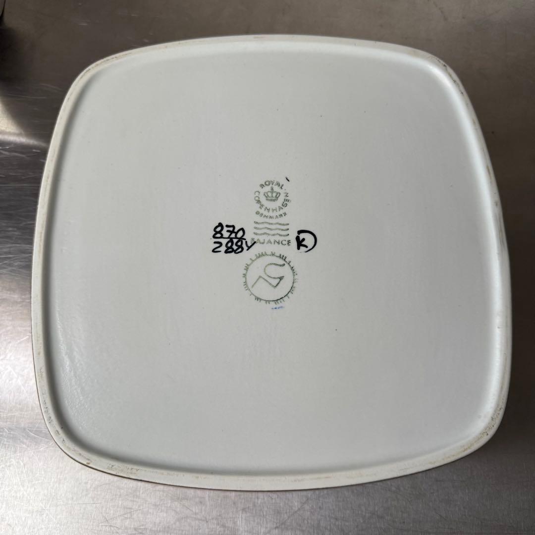 ロイヤルコペンハーゲン バッカ プレート 抽象模様の四角形 陶器皿