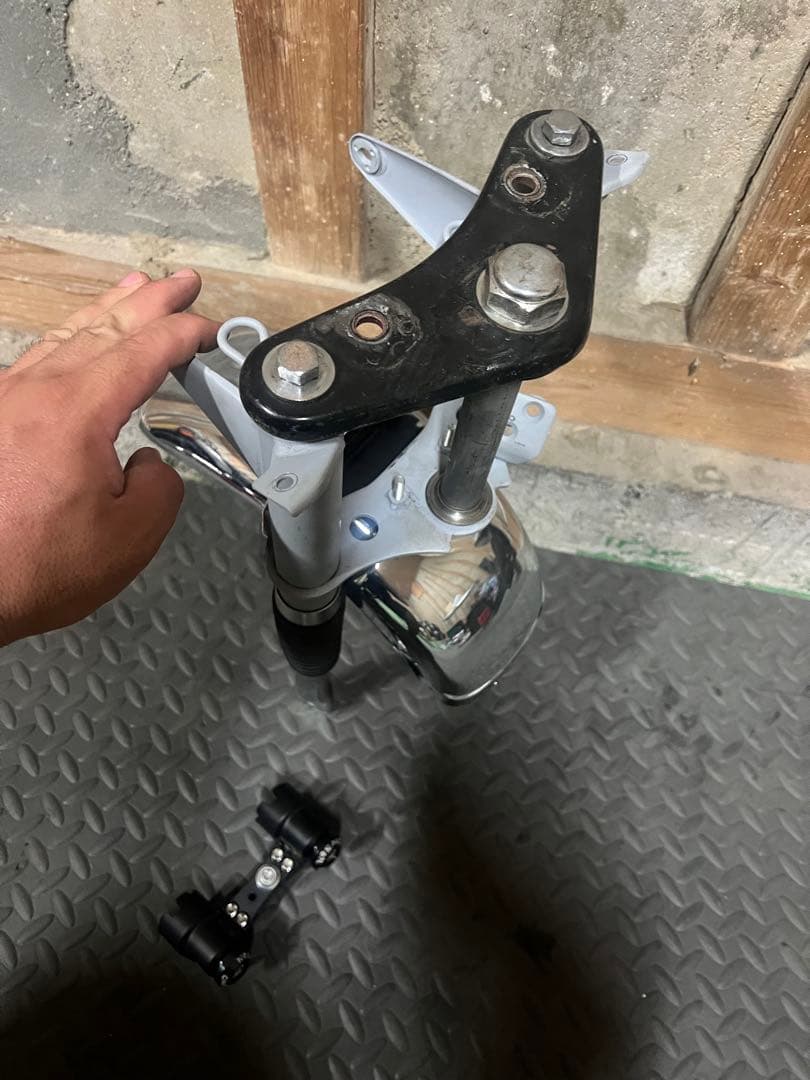 モンキー　ダックス　ゴリラ　シャリー　エイプ フロントフォーク