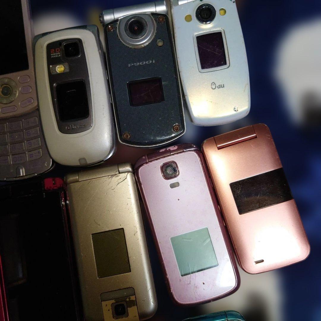 ぽ*け様 ガラケー 携帯電話 おまとめ 20台☆ 動作未確認 ジャンク
