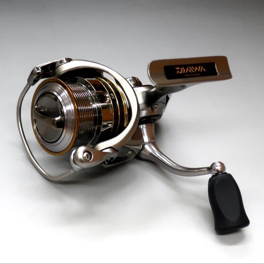 Daiwa 12ルビアス 2506 スピニングリール LUVIAS
