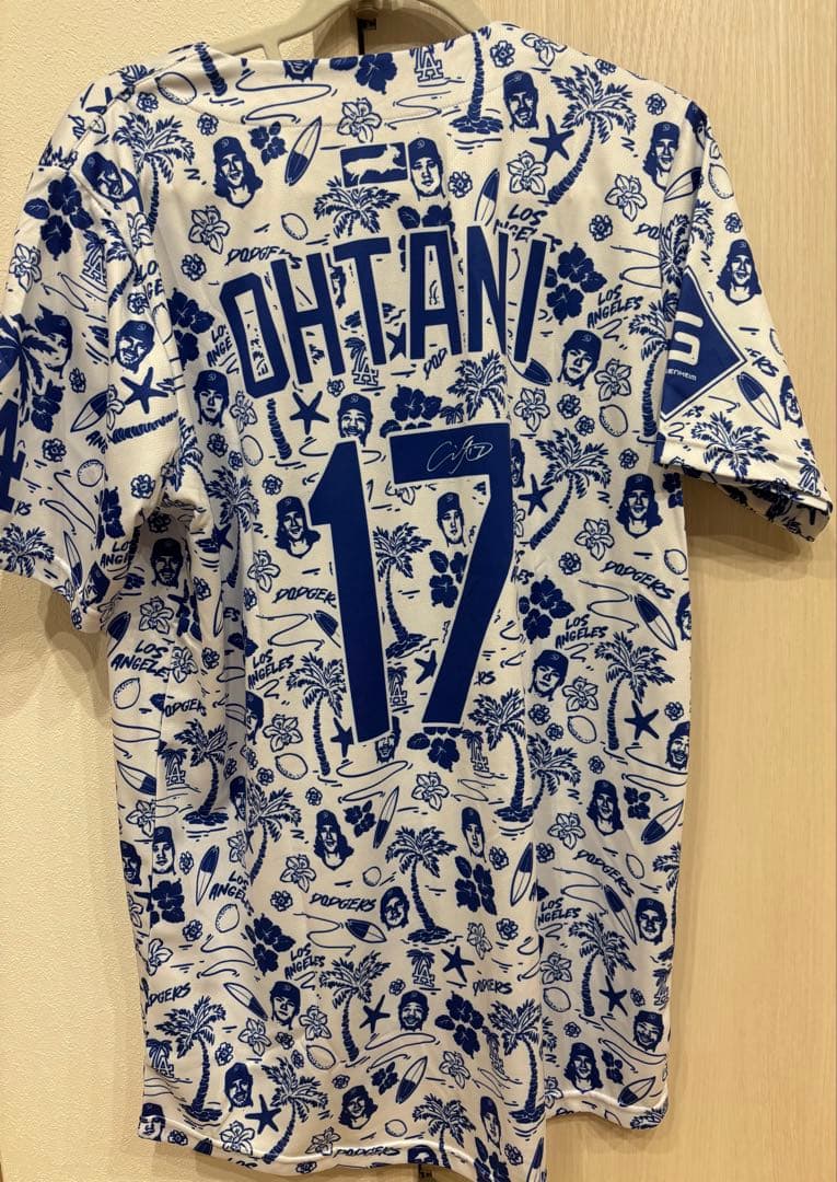 ⭐️ブラックフライデー⭐️非売品★大谷翔平サイン ユニフォームアロハハワイアンシャツ
