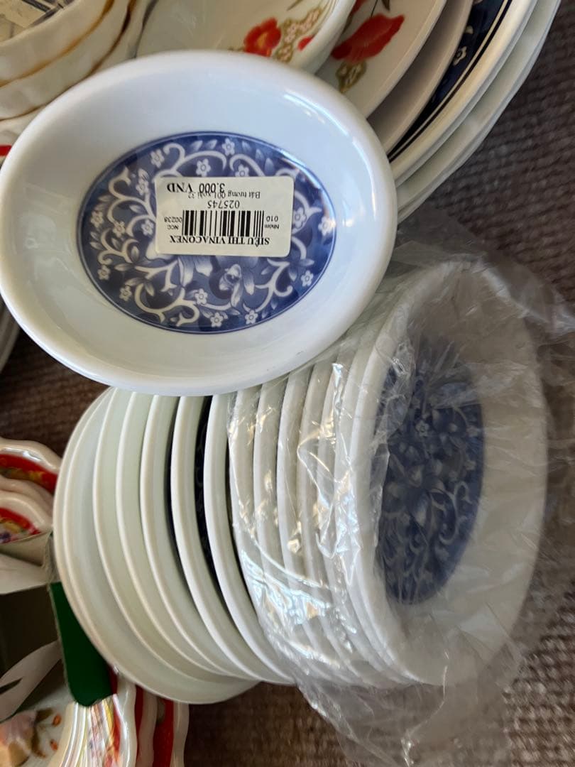 東南アジア　メラミン食器セット　大量新品