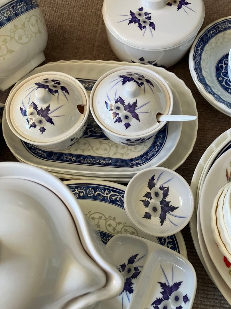 東南アジア　メラミン食器セット　大量新品