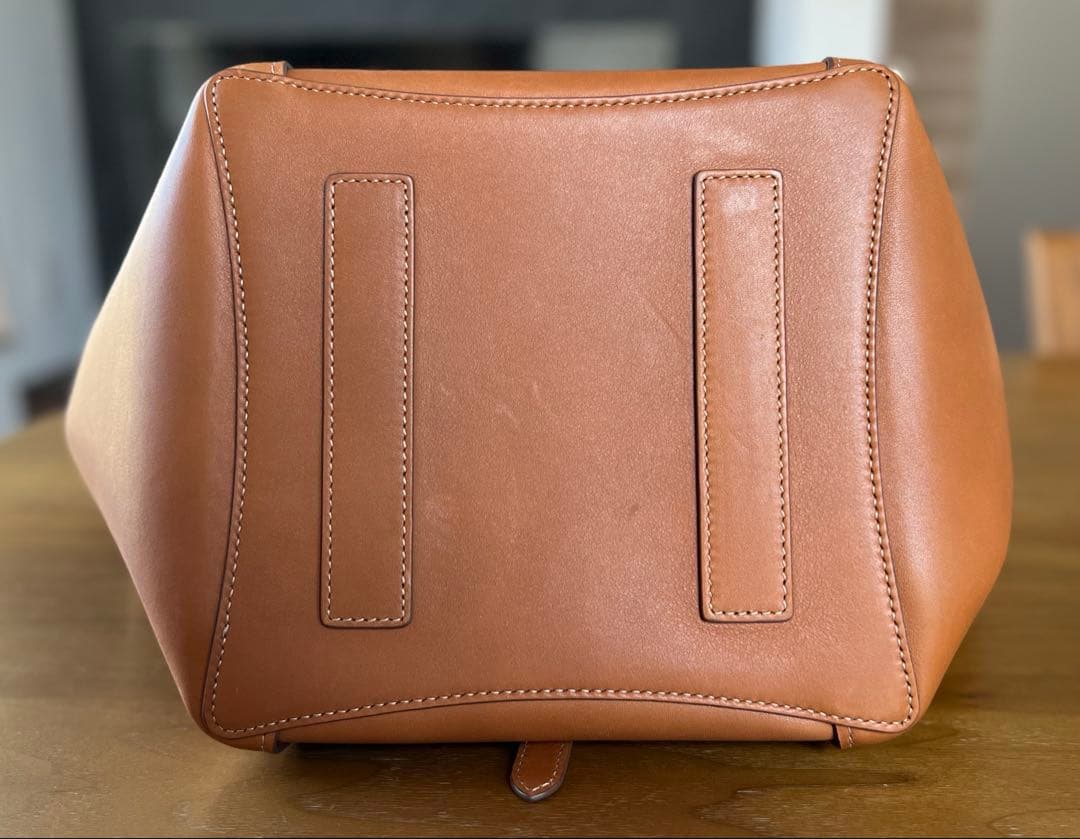 ぱ*だ様 Ralph Lauren【The Ralph カーフスキン トート】