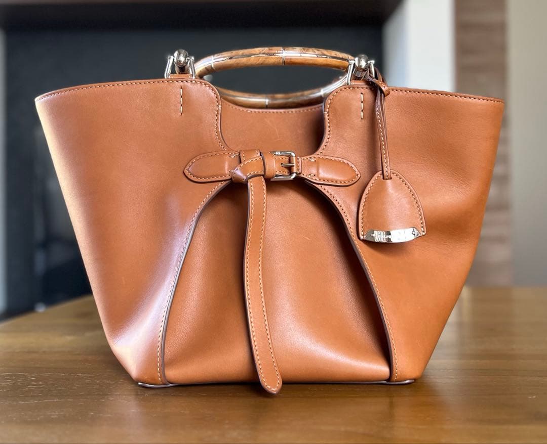 ぱ*だ様 Ralph Lauren【The Ralph カーフスキン トート】