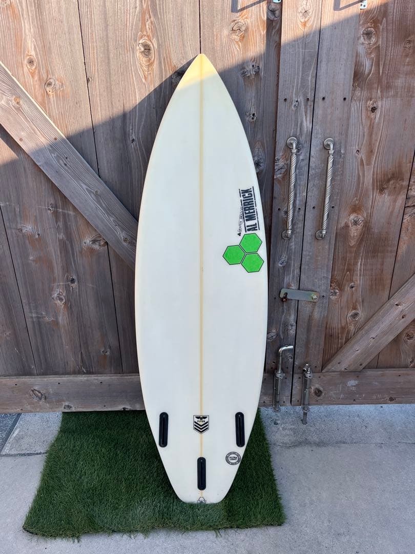 アルメリックのショートボード