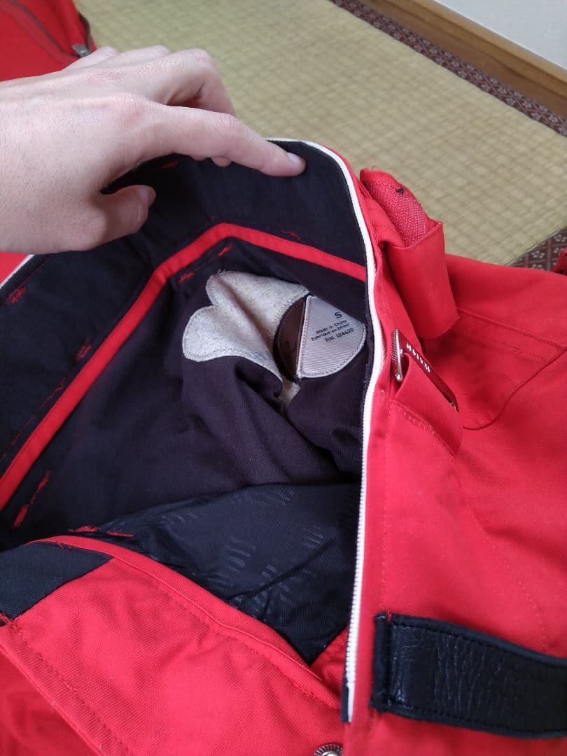 HOLDEN スノーボードウェア　パンツ　シルエット抜群　値下げ交渉可能