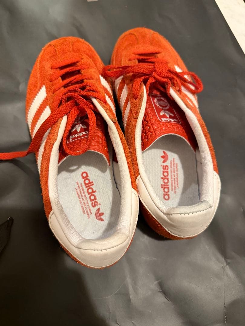 adidas gazelle アディダス ガゼル オレンジ スエード スニーカー