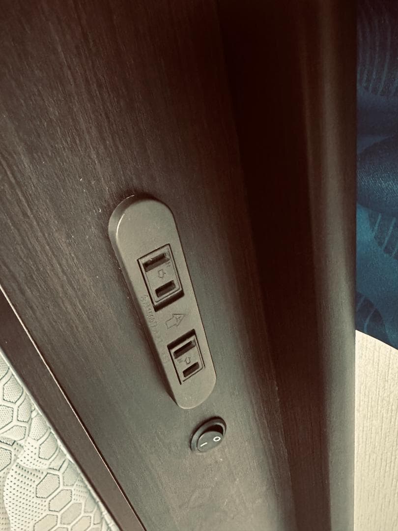 跳ね上げ式ベッド＋高級マットレス クイーンサイズ