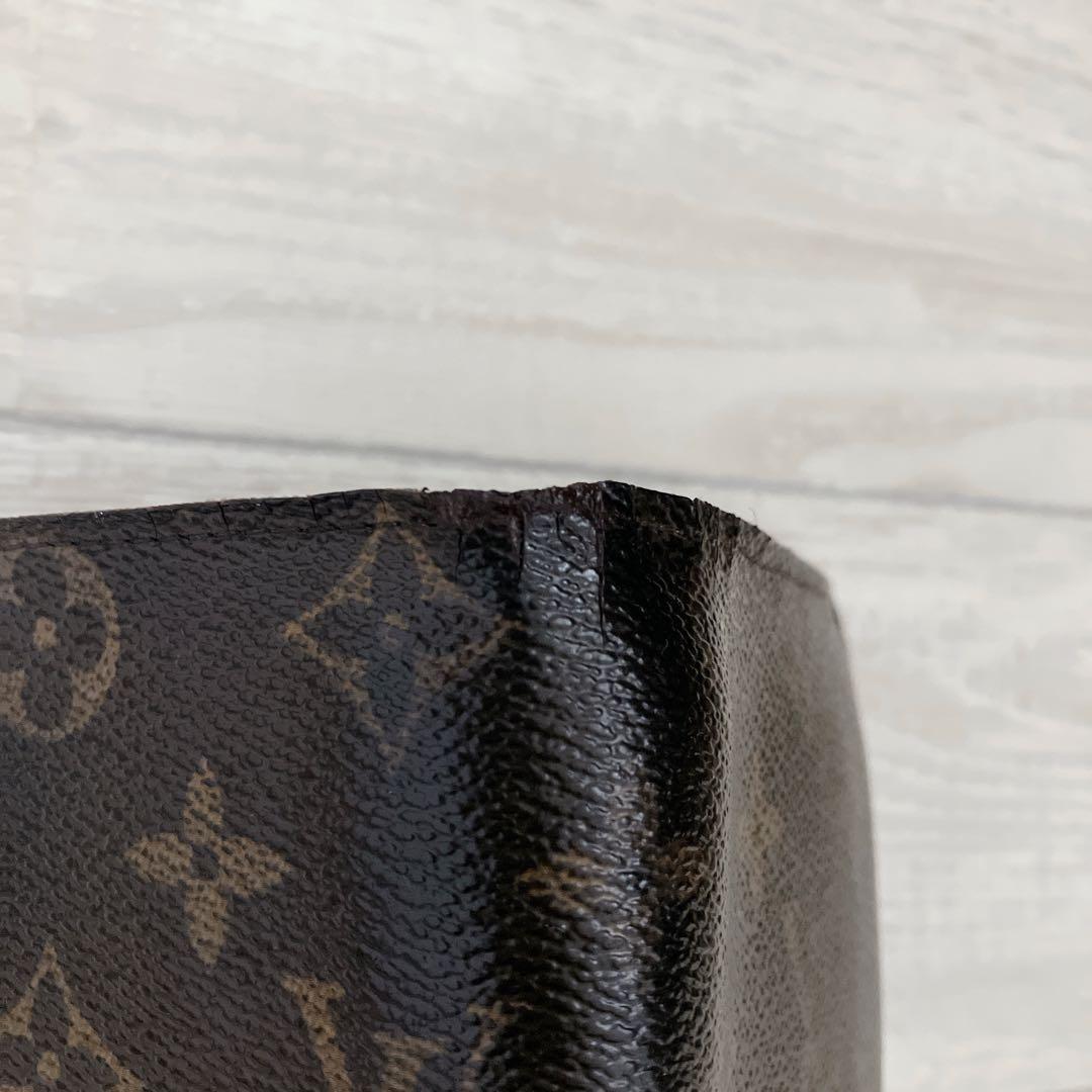 ルイヴィトン 二つ折り財布 ポルトフォイユマルコ おまけ長財布