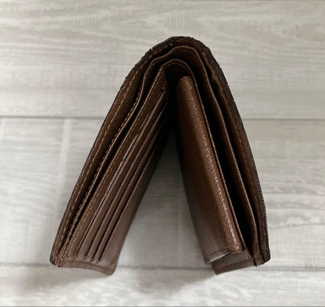 ルイヴィトン 二つ折り財布 ポルトフォイユマルコ おまけ長財布