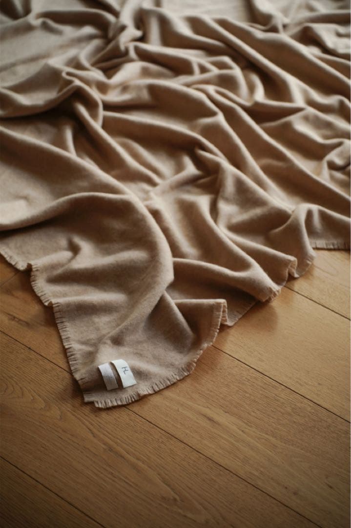 小物 HERILL Goldencash Blanket