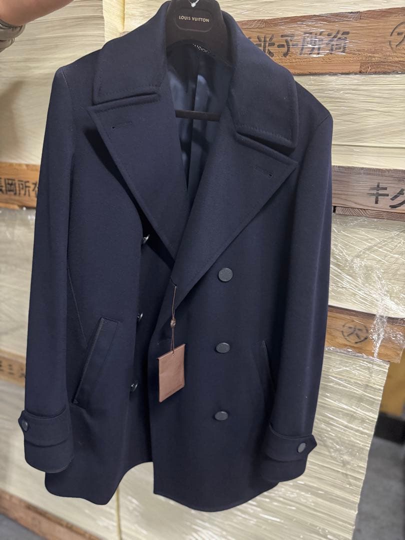 ②Louis Vuitton ネイビー ピーコート(新品未着用)48サイズ