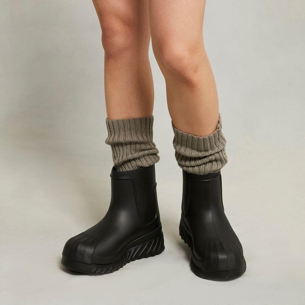 adidas アディフォーム SST ブーツ / ADIFOM SST BOOT