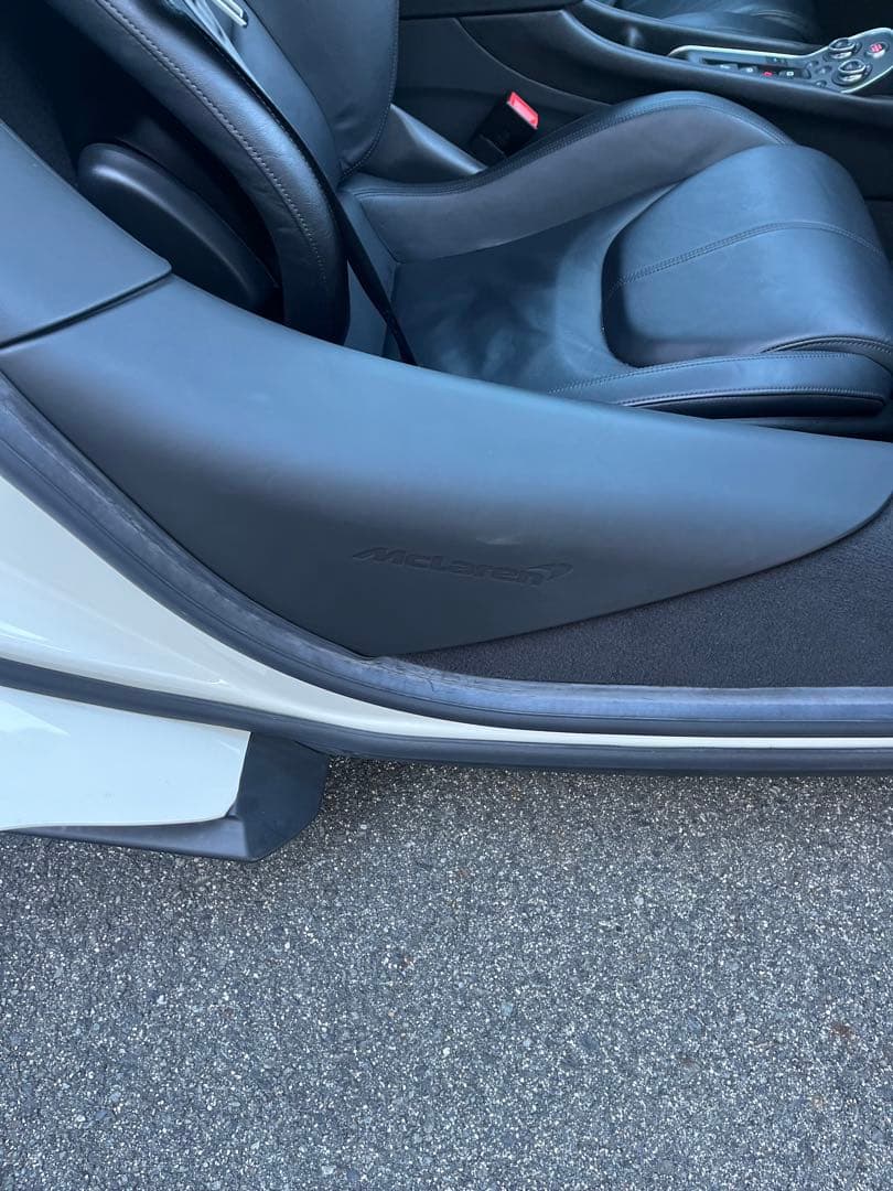 ＊panda＊ マクラーレン純正　レザーサイドシェル左右