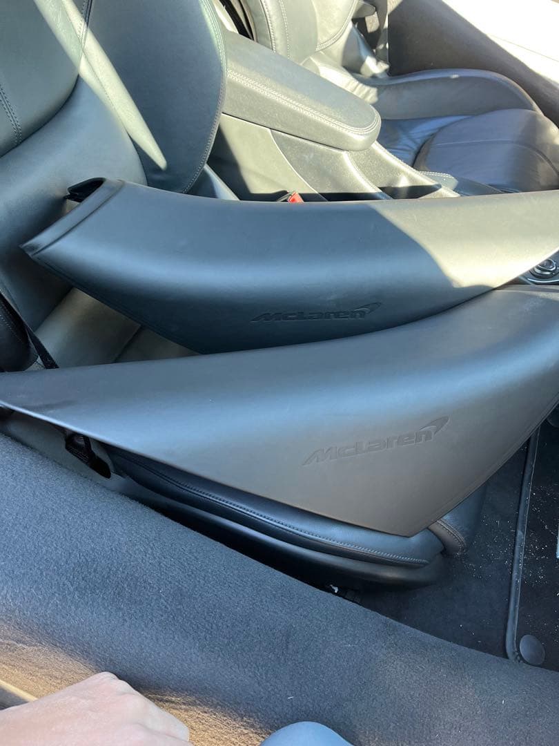 ＊panda＊ マクラーレン純正　レザーサイドシェル左右