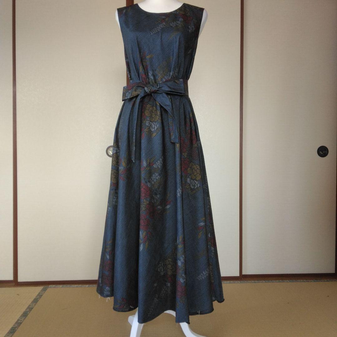 大島紬反物から、 バイアス仕立てロングフレアーワンピース 　M寸