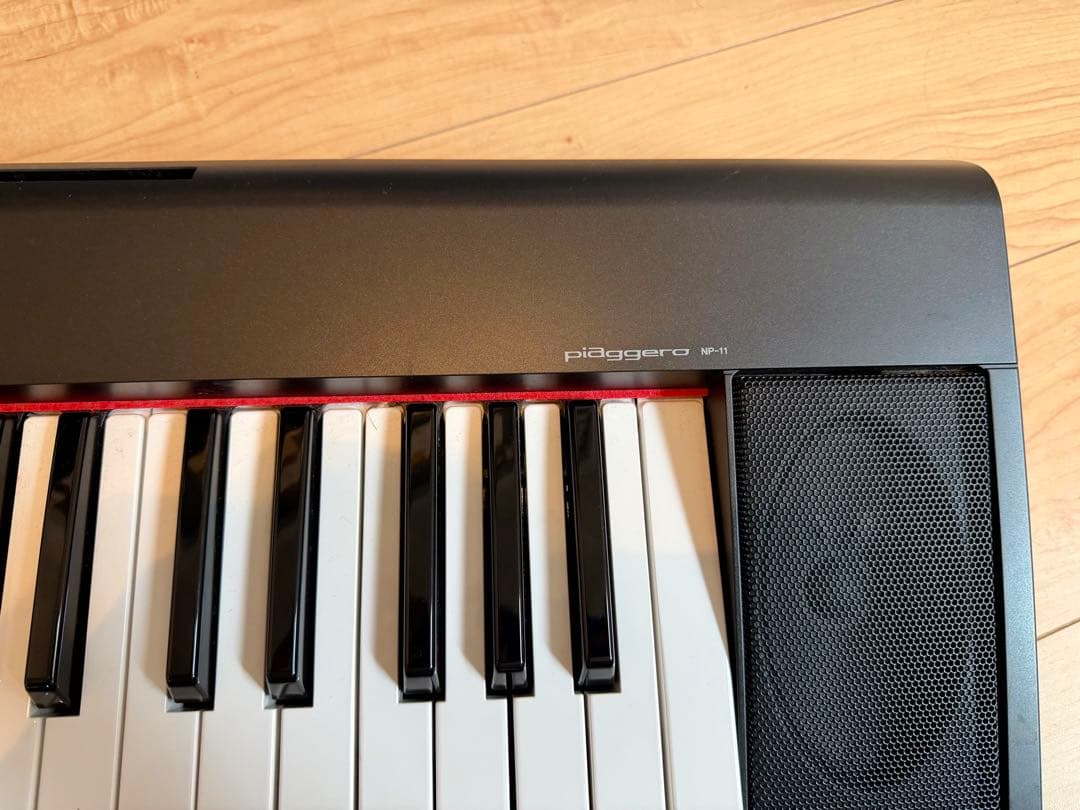 YAMAHAの電子キーボード piaggero NP-11