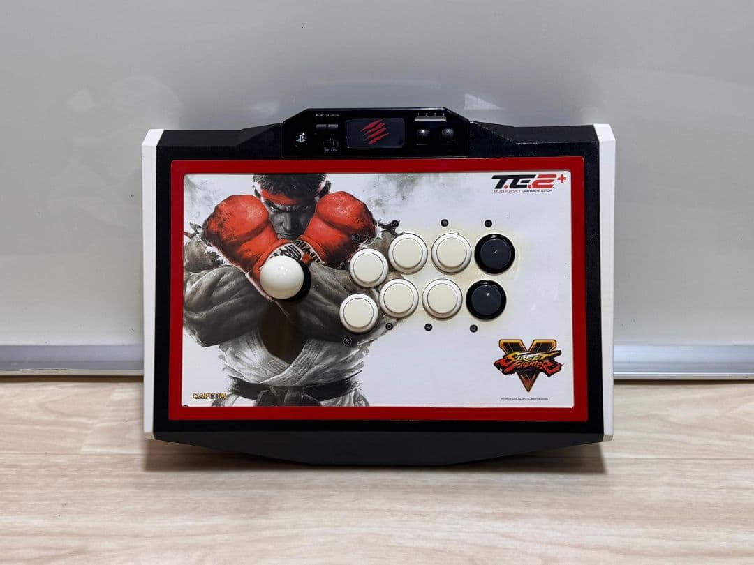 Street Fighter v arcade TE 2+ コントローラー