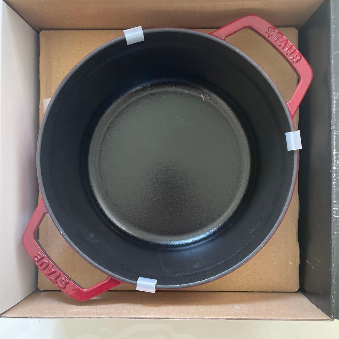 ストウブ　鍋　新品未使用