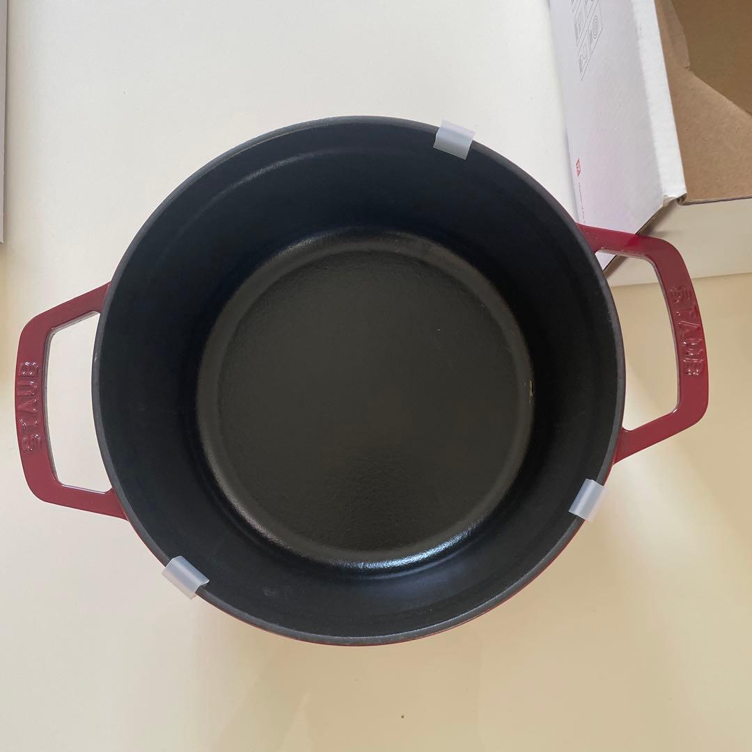 ストウブ　鍋　新品未使用