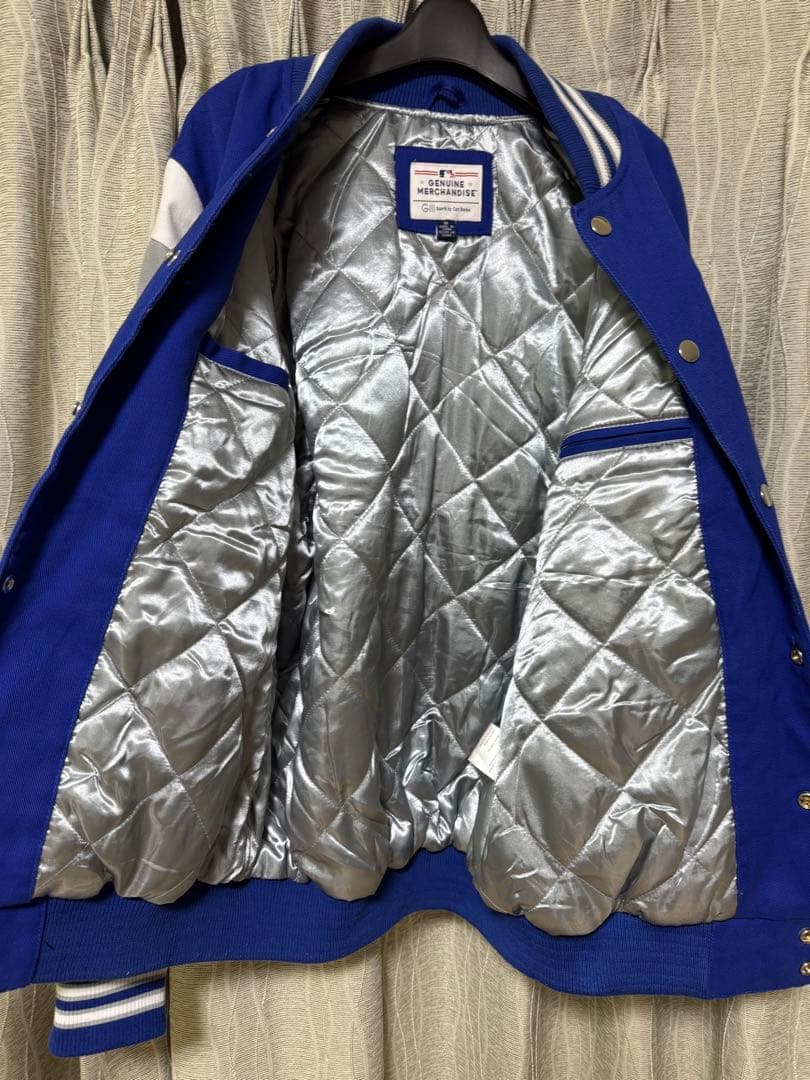 ロサンゼルス ドジャース　ワールドシリーズチャンピオン スタジャン M