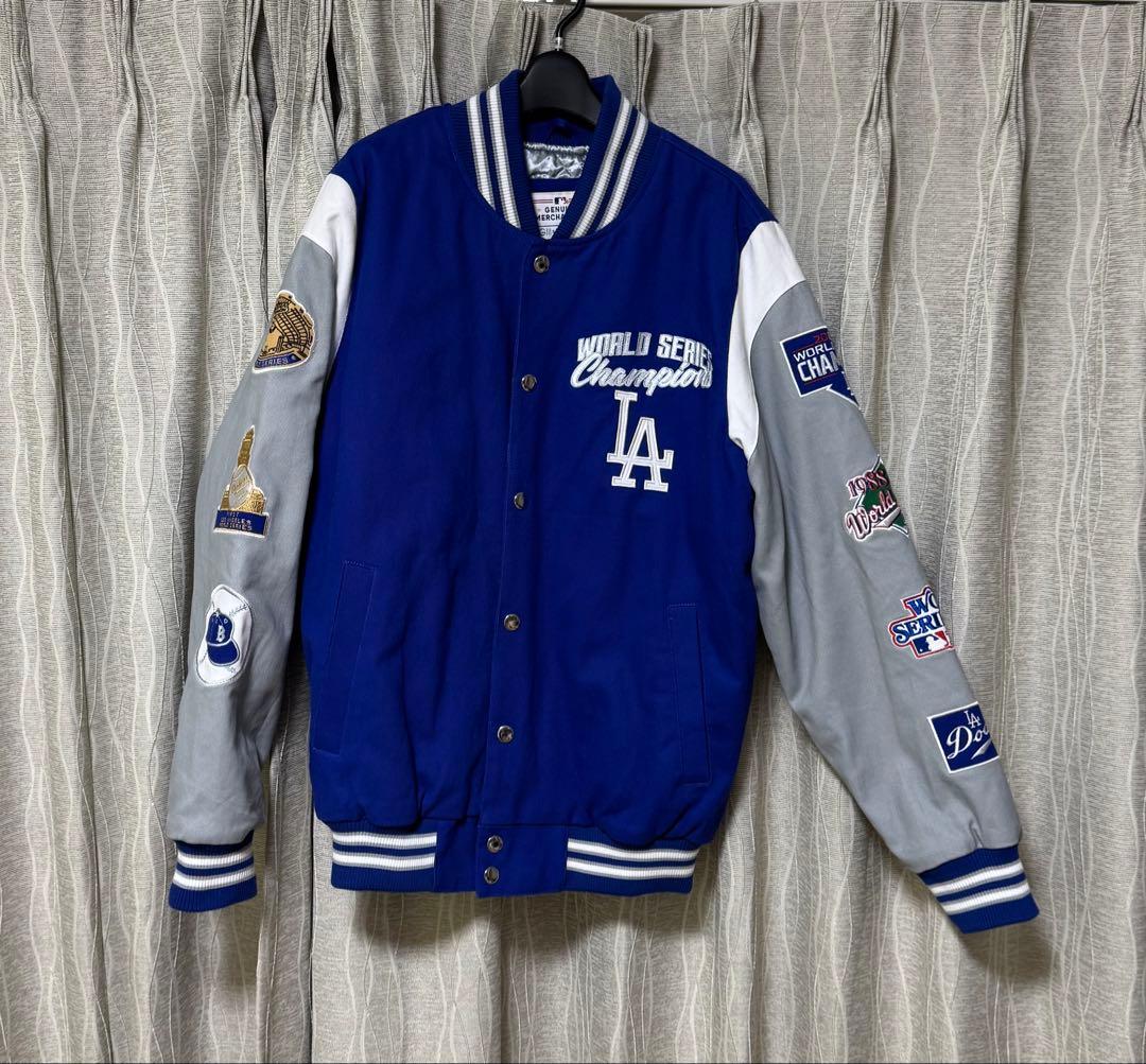 ロサンゼルス ドジャース　ワールドシリーズチャンピオン スタジャン M