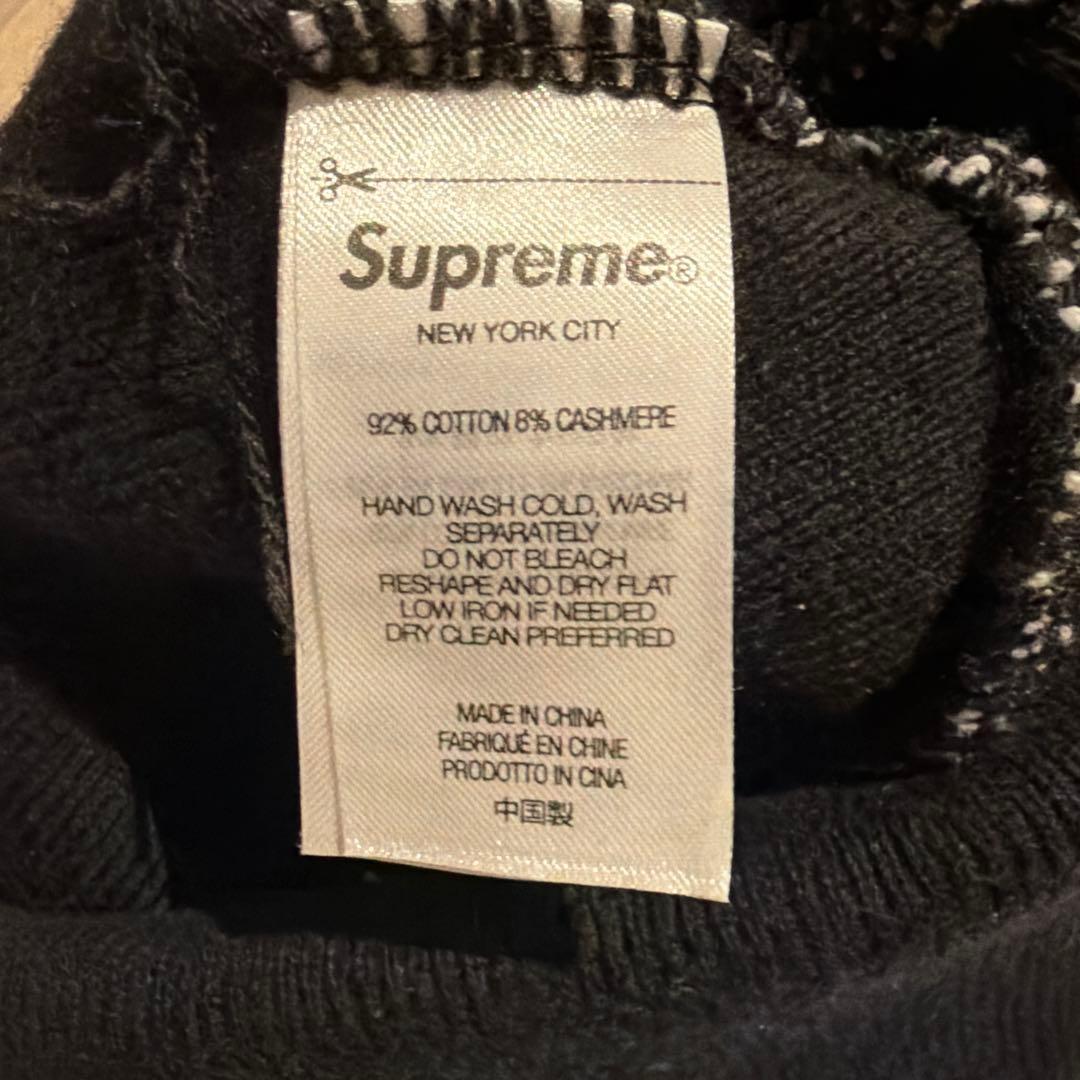 Supreme ロゴ入りニット帽