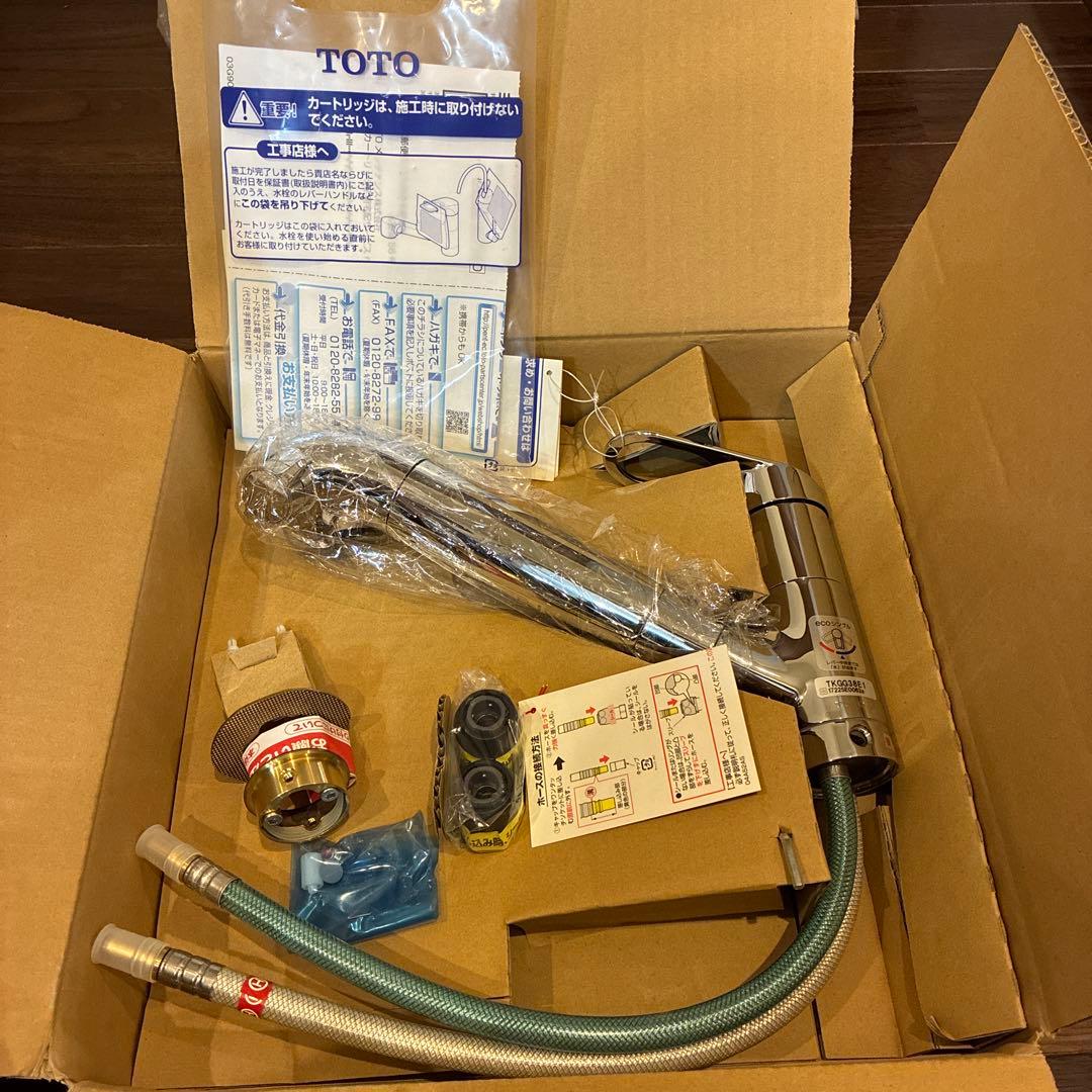 TOTO キッチン用水栓 浄水器内蔵形 シングルレバー混合水栓 TKGG38E1