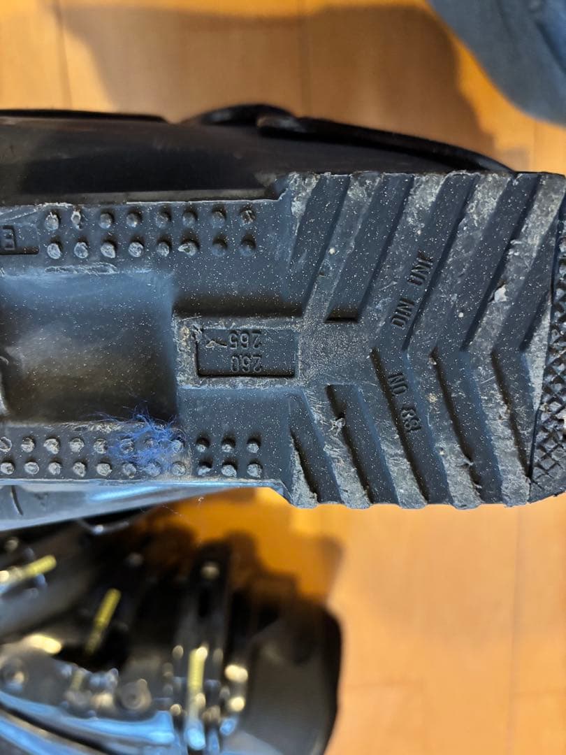 【KAZAMA Winterhighのスキー板、ブーツ、ストックの3点セット】