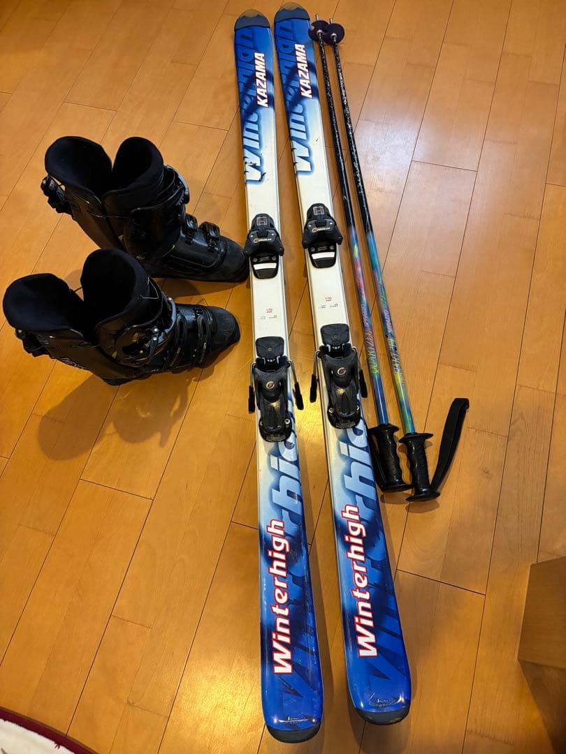 【KAZAMA Winterhighのスキー板、ブーツ、ストックの3点セット】