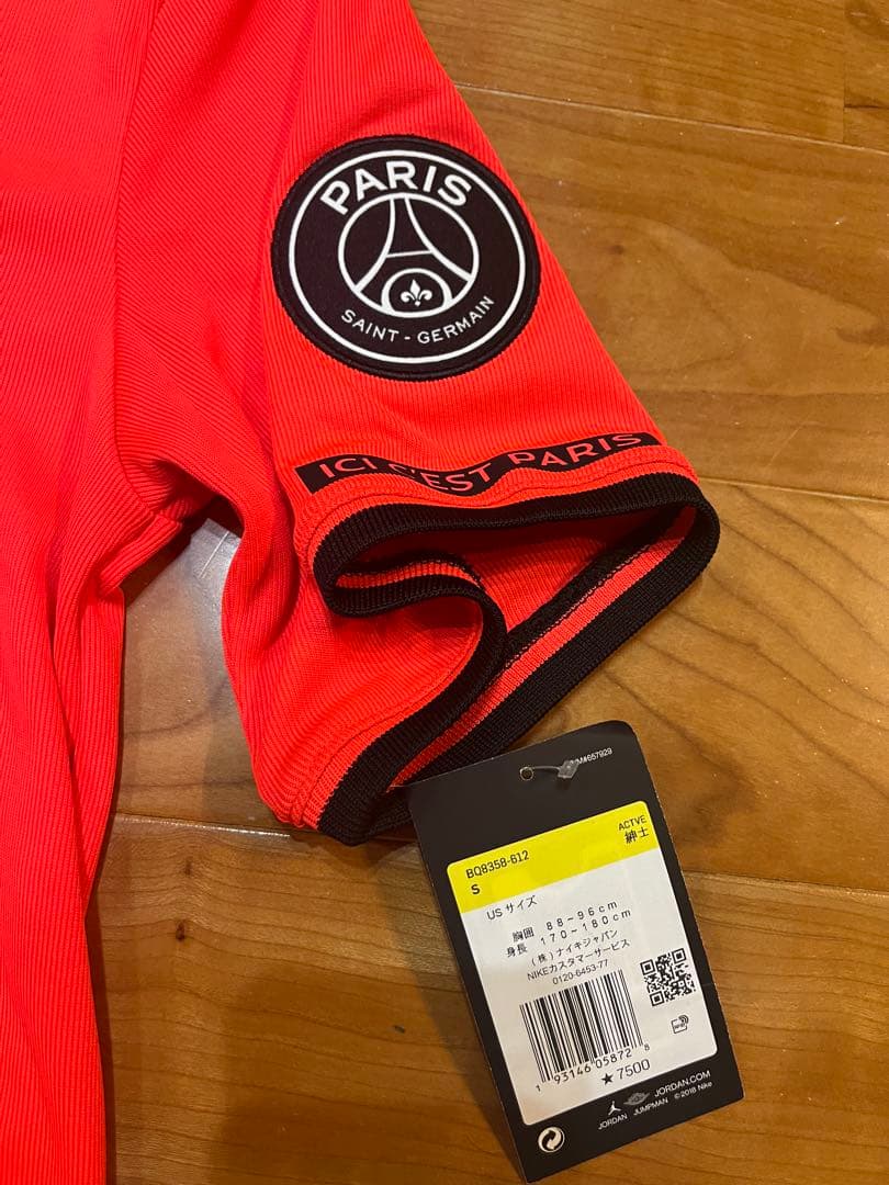 新品未　ジョーダン PARIS ジャンプマンロゴ シャツ オレンジ　Sサイズ
