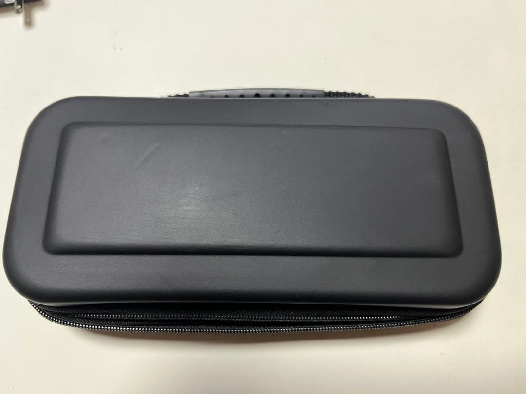 初代Nintendo Switch 本体 青/赤 付属品完備　他社ケース付き