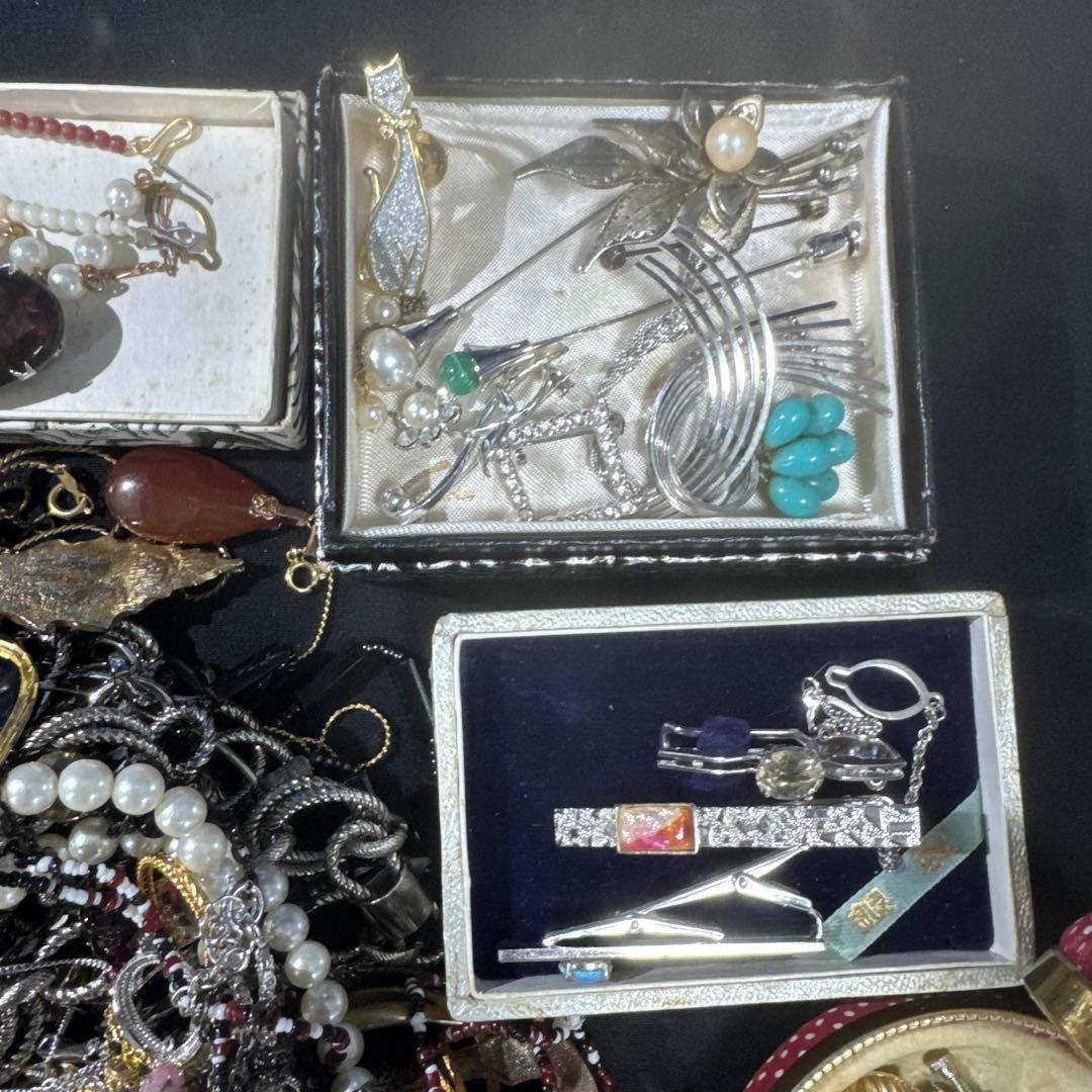 2950★レトロ　アクセサリーまとめ売り★大量★★整理品★遺品