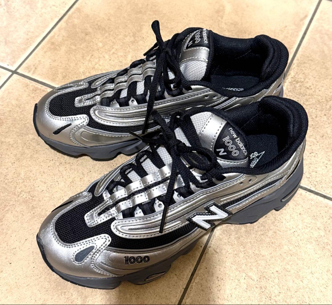 New balance 1000 ブラック×シルバー　24.5cm