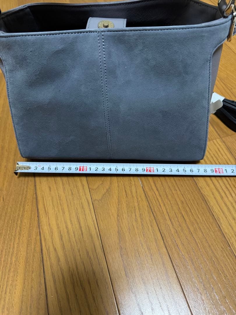銀座かねまつ　グレー レザー ショルダーバッグ2way