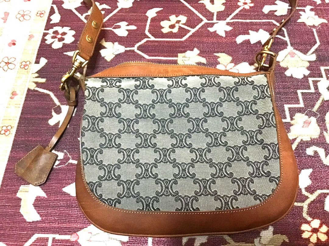 セリーヌのマカダム柄（トリオンフ）総柄　ワンショルダーバッグ　ヴィンテージ