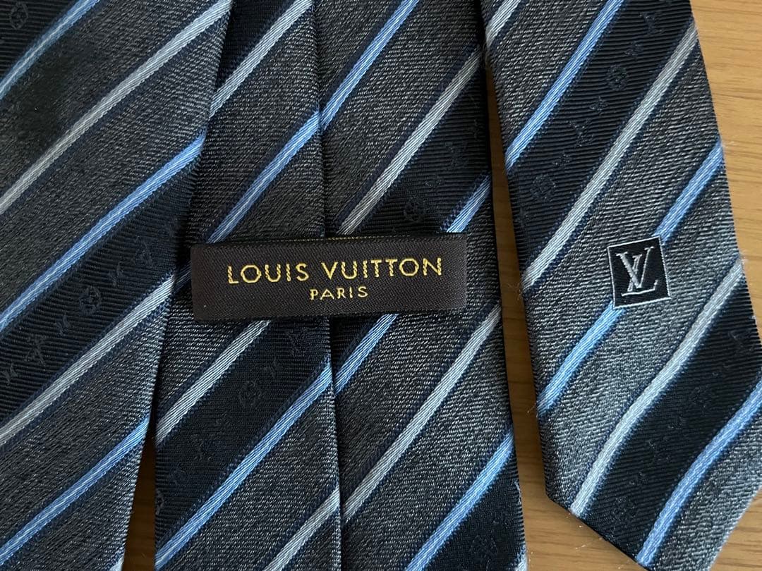 LOUIS VUITTON シルク ネクタイ ストライプ　美品